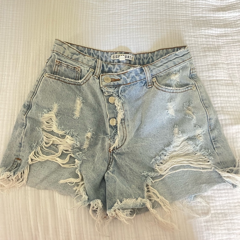 Blue crossover Signature 8 denim shorts